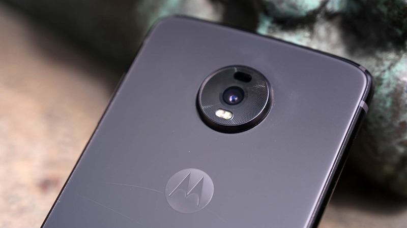 Even though the Z4 only has one rear cam, it can still shoot portrait shots using simulated bokeh effects.
